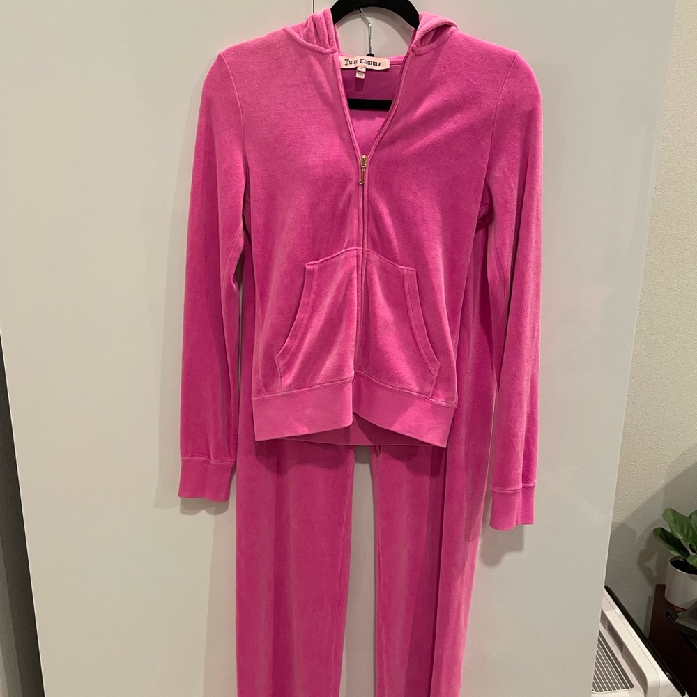 Juicy track suit - hot pink, size S, worn once
